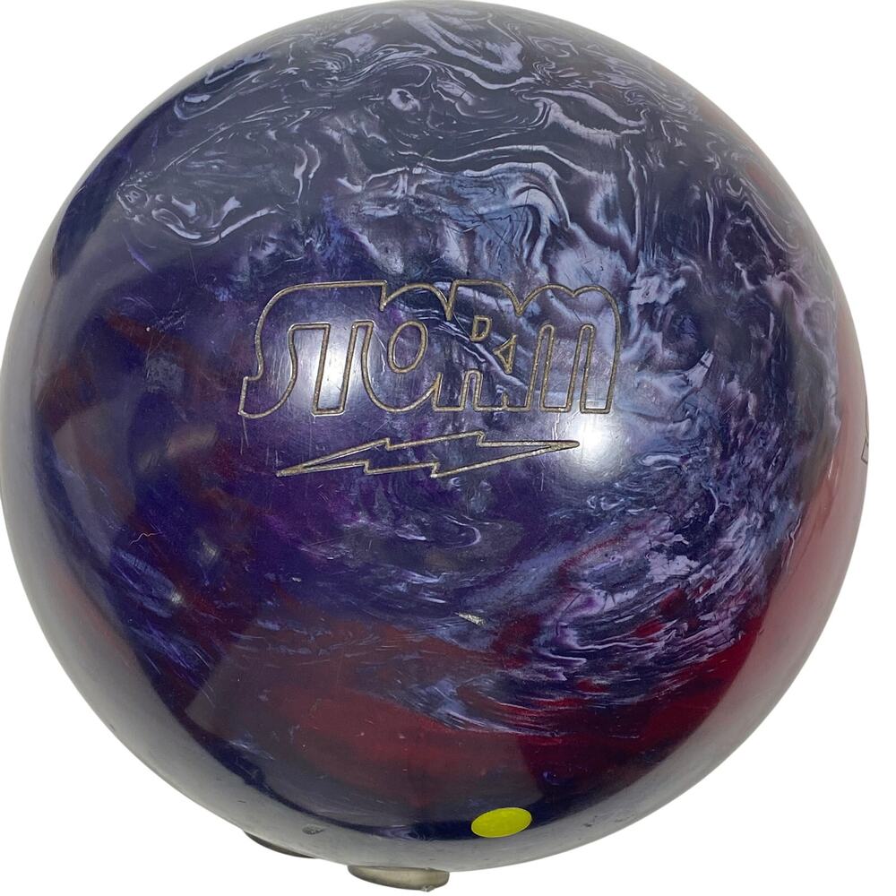 Storm Gravity Shift Premier Scented Bowling Ball Red Purple USBC